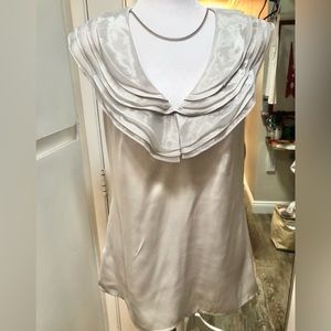 ANN TAYLOR dressy gray sleeveless top. Color fabric is stiff and stays great Sz4